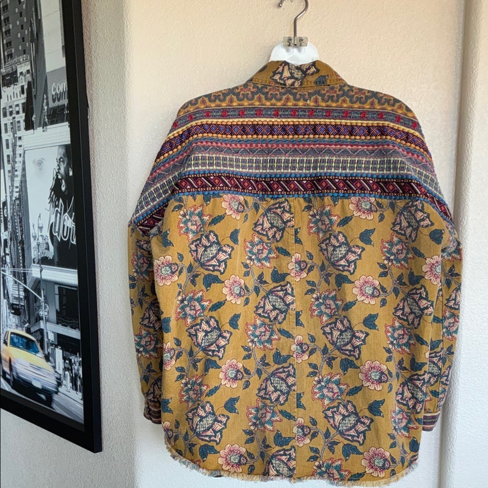 ZARA jacket, mustard yellow,  blue Floral pattern & applique back. Oversized. S - Picture 5 of 15